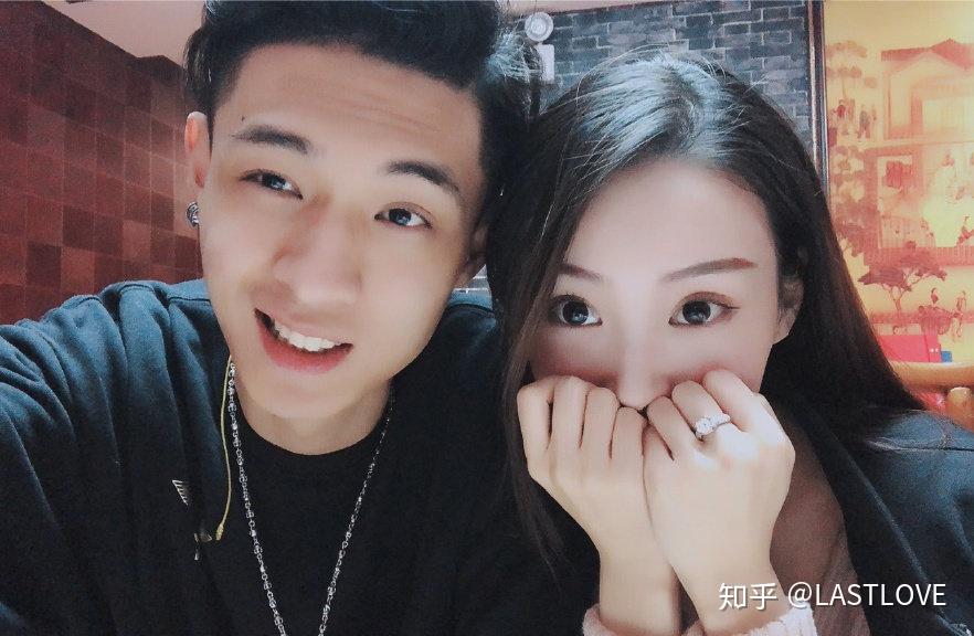 德云社秦霄贤母子被起诉欠款二百万拒不归还富二代人设要塌