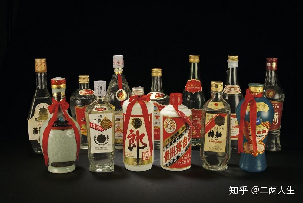 1952年—四大名酒1952年,建国初期,百废待兴,为重振酿酒业,举办了第