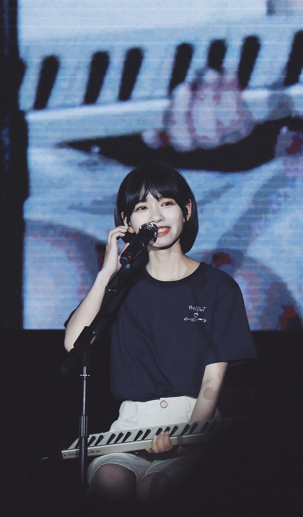 你们怎样评价房东的猫主唱王心怡的颜值呢? - 知乎