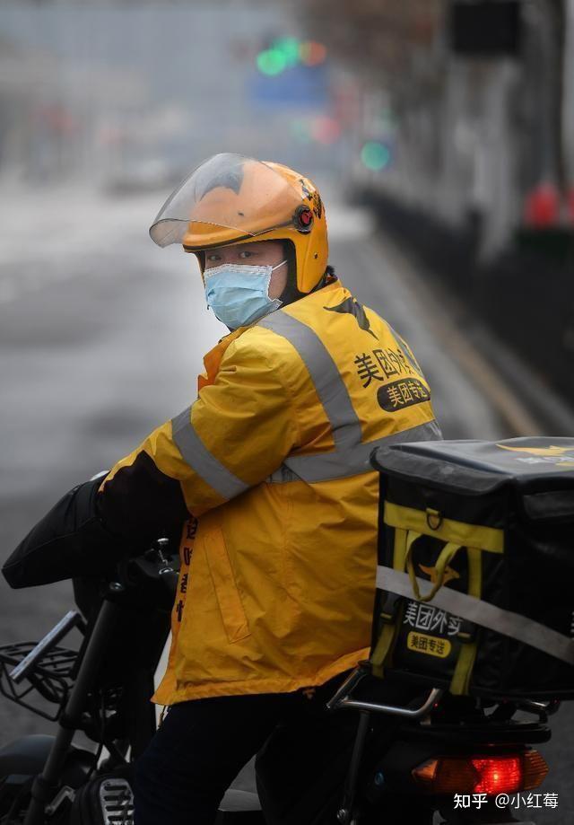 你遇见过哪些外卖小哥让你感到心酸?
