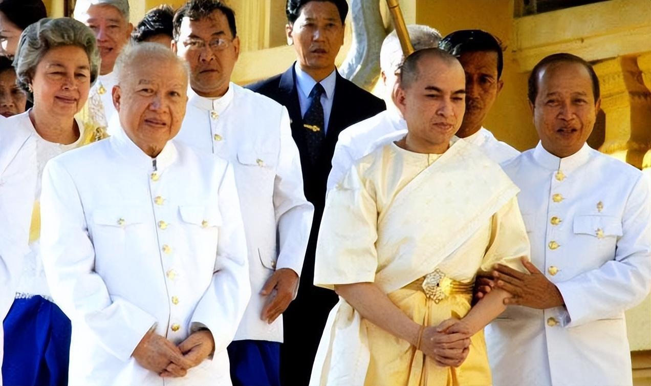 美男国王西哈莫尼：热爱中国爱跳舞，中年被迫继位，70岁至今不婚- 知乎