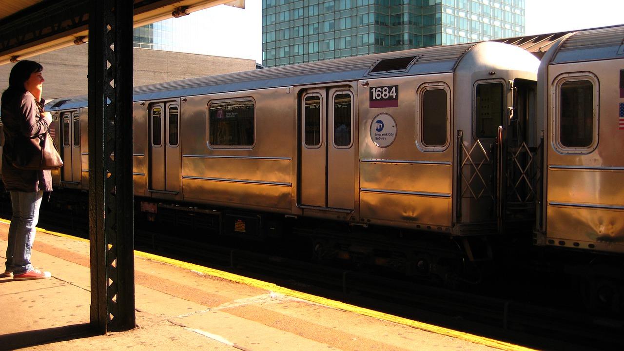 2. 高铁站乘车指南