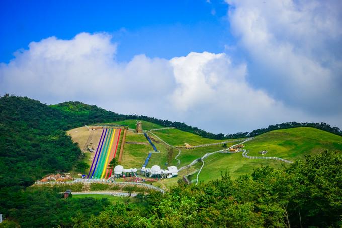 网红仙境云上草原中还藏着一个画卷村庄带你去看看