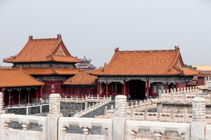 奔驰glb45后包围毕业,遇见紫禁城中最可爱的女孩 - 知乎