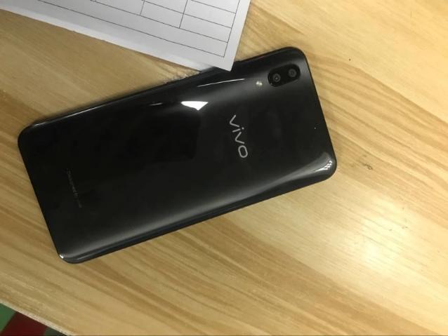 3598元vivo新机卖断货网友耿直比三星好用秒杀苹果