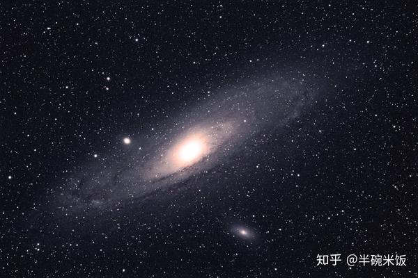 酷炫夜空宇宙黑洞桌面壁纸4k高清分享 星空黑洞动态壁纸 丹若网