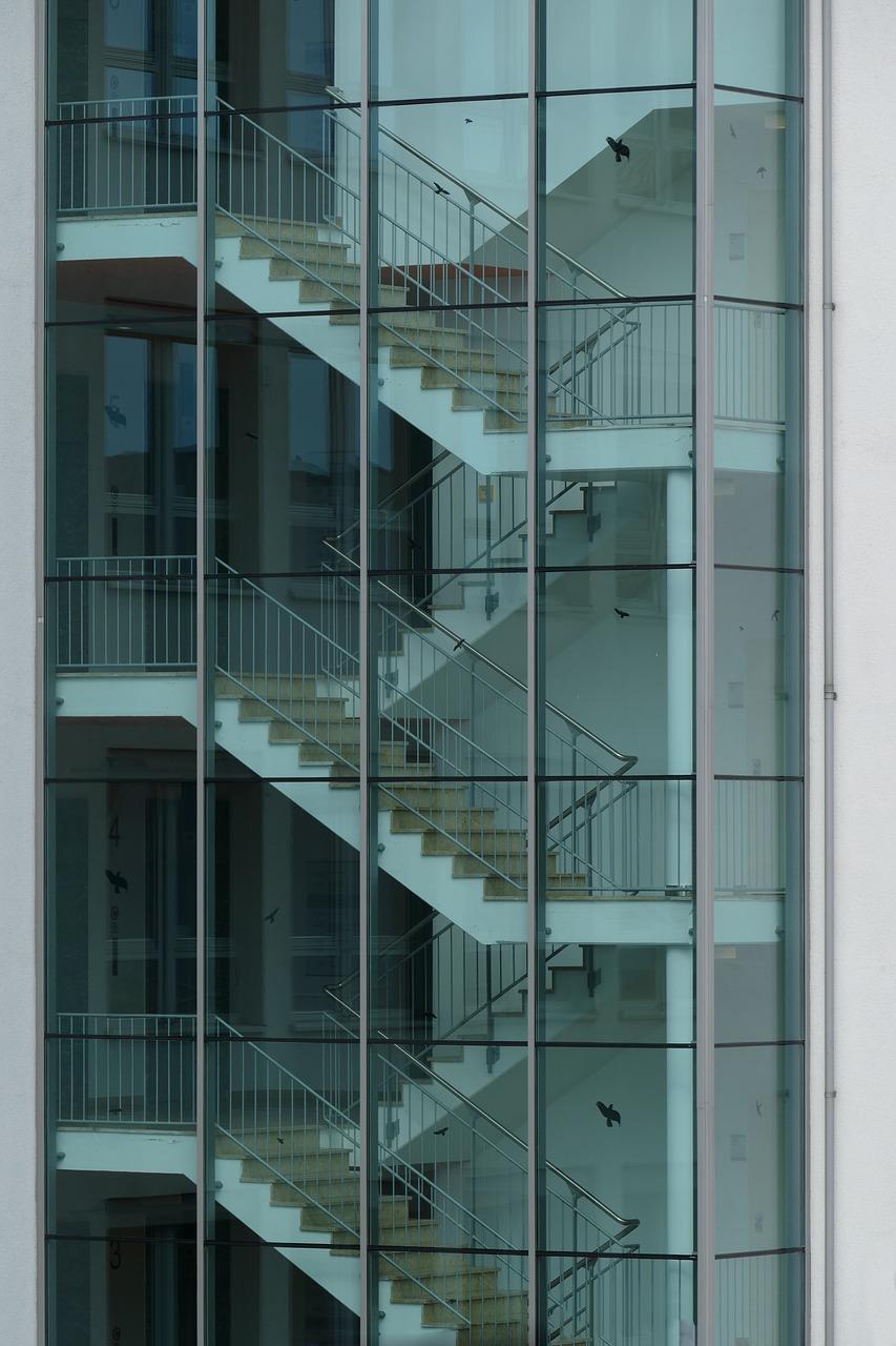 3. 热传导阻隔强