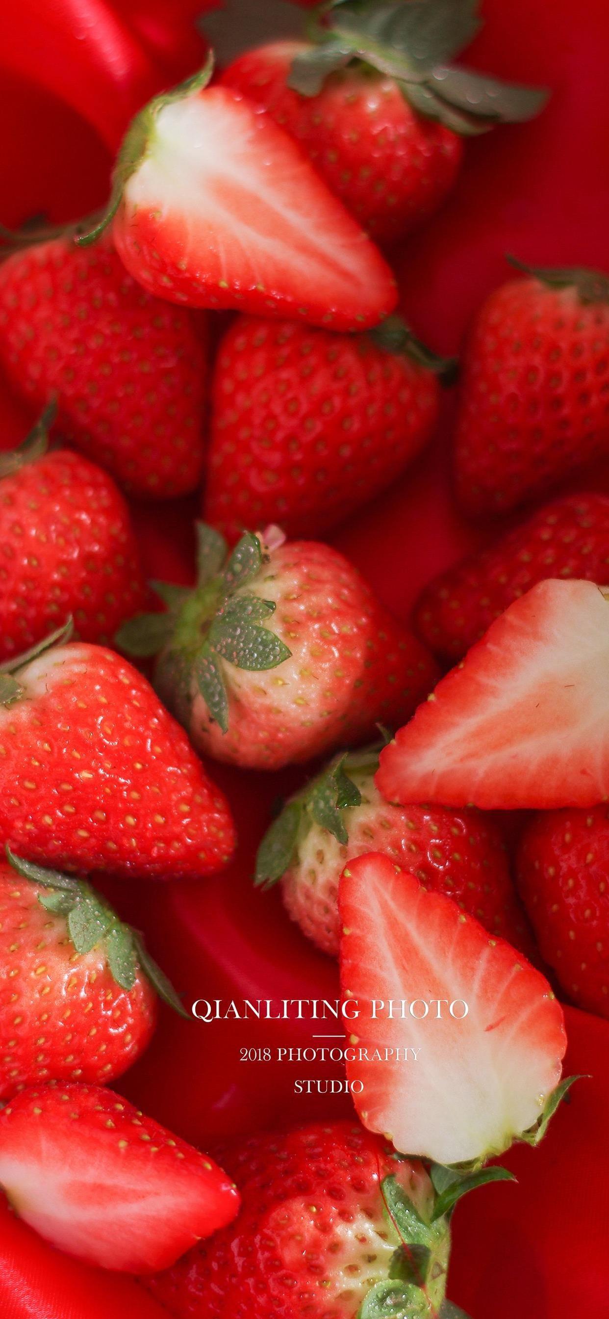 有没有哪些草莓的图片适合当壁纸