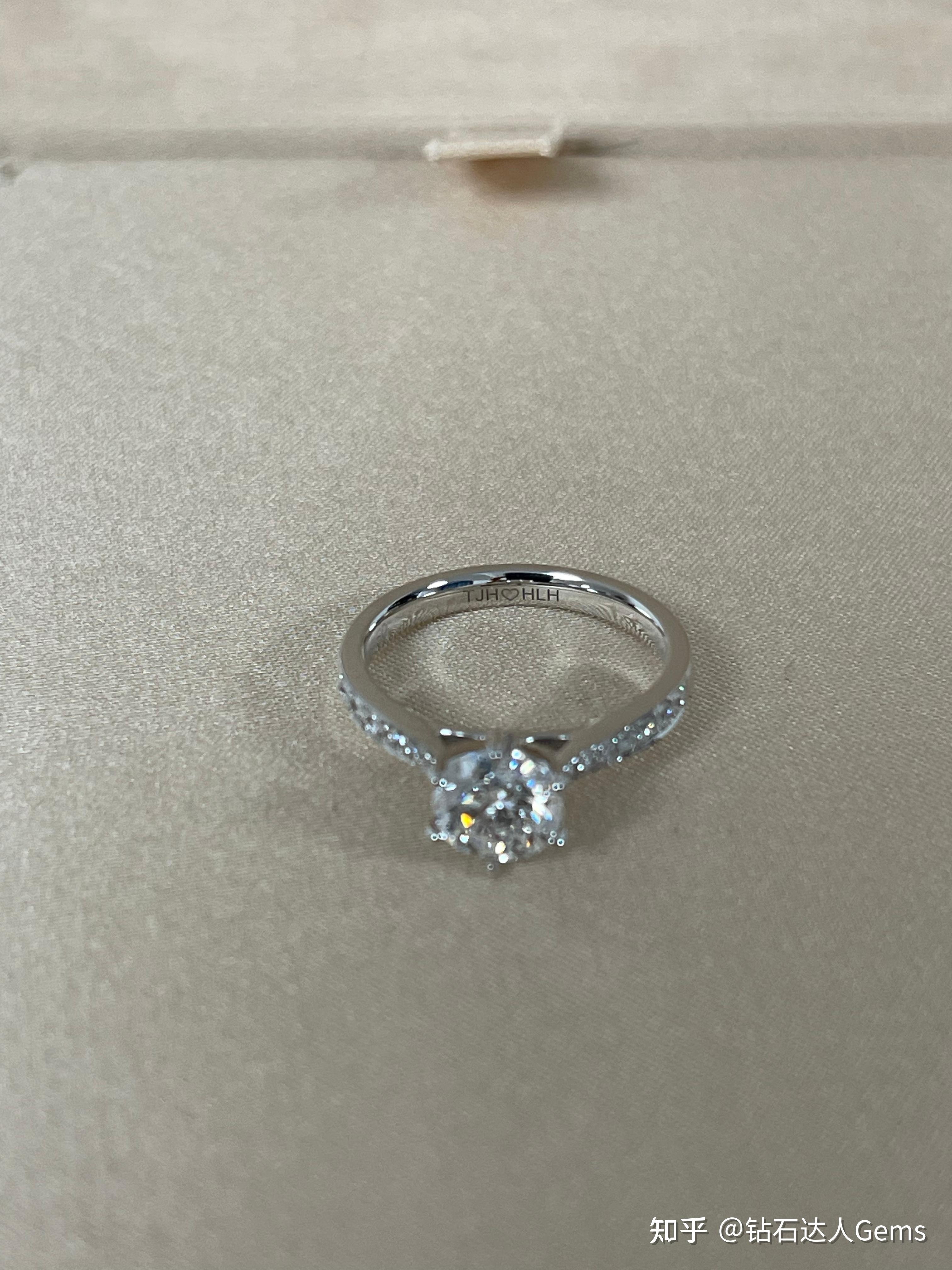 一克拉结婚钻戒一般多少钱