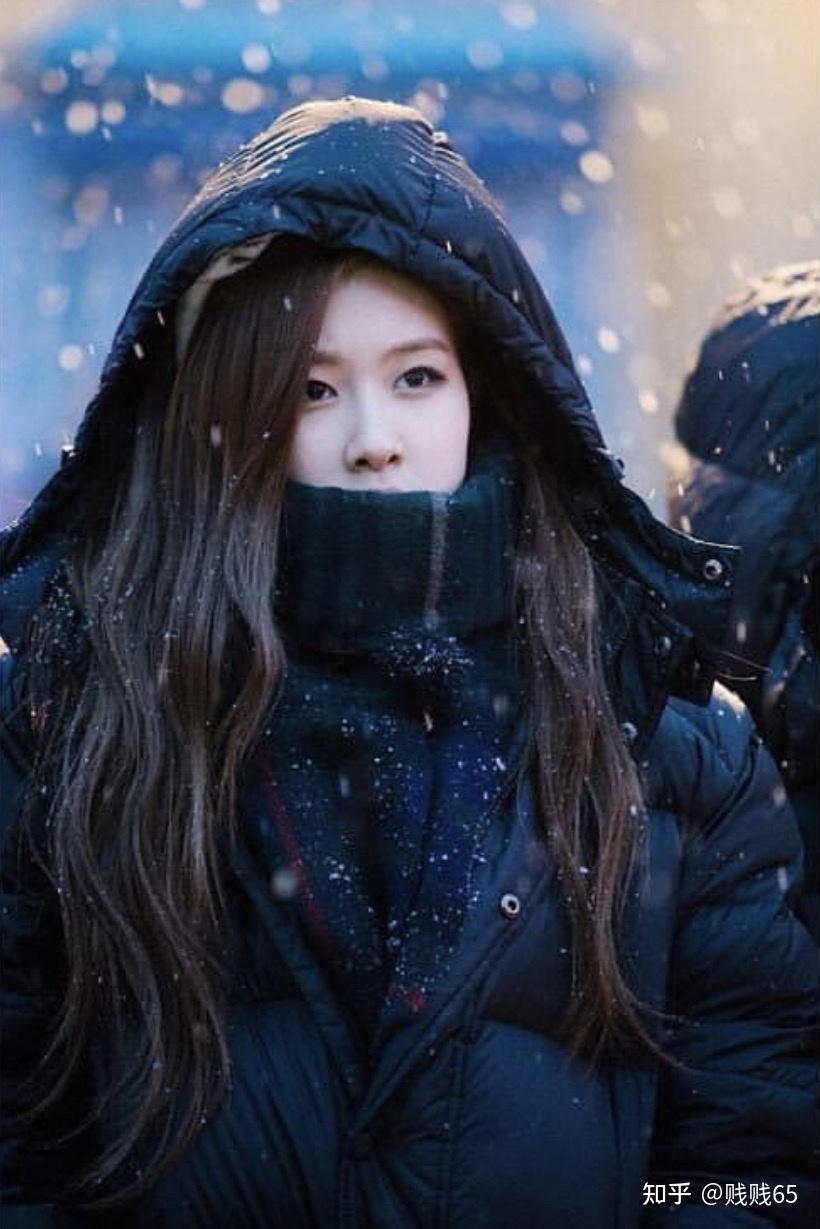 能分享一下jisoo在团综blackpinkhouse中的照片吗