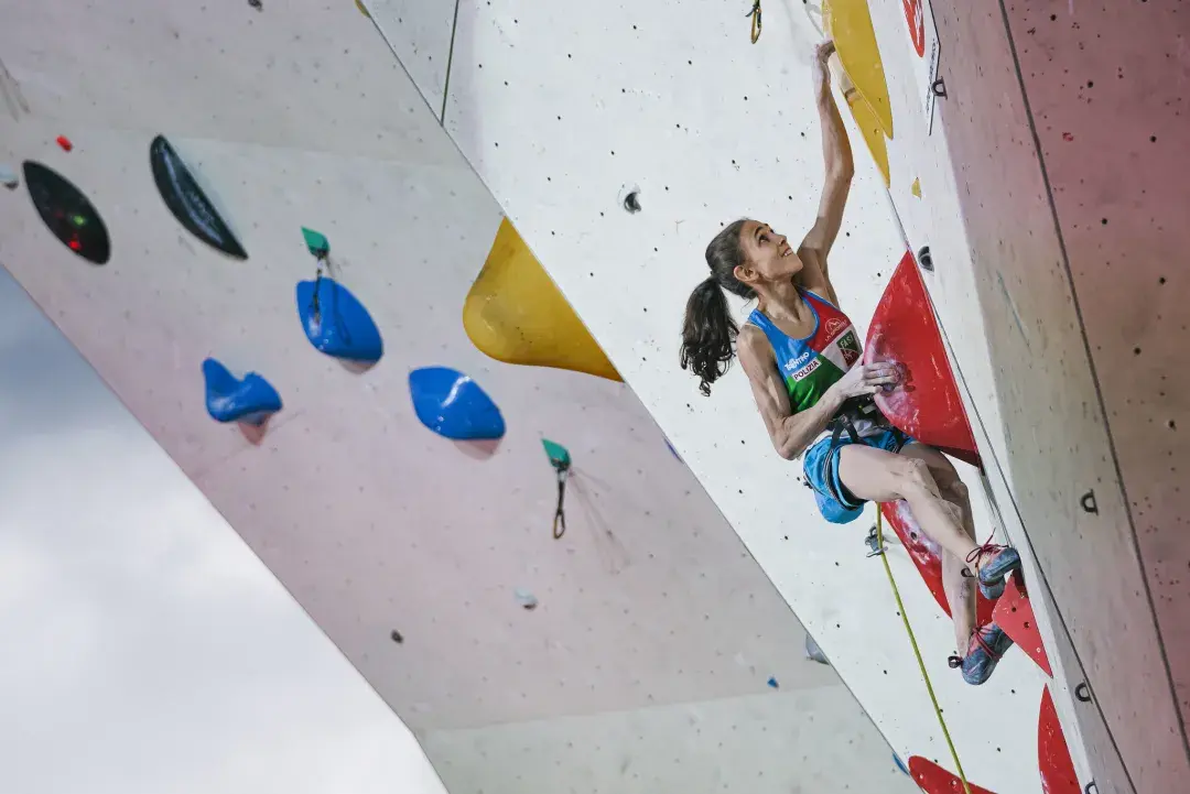 奥运攀岩速报大魔王亚尼娅横扫全场宋懿龄止步资格赛