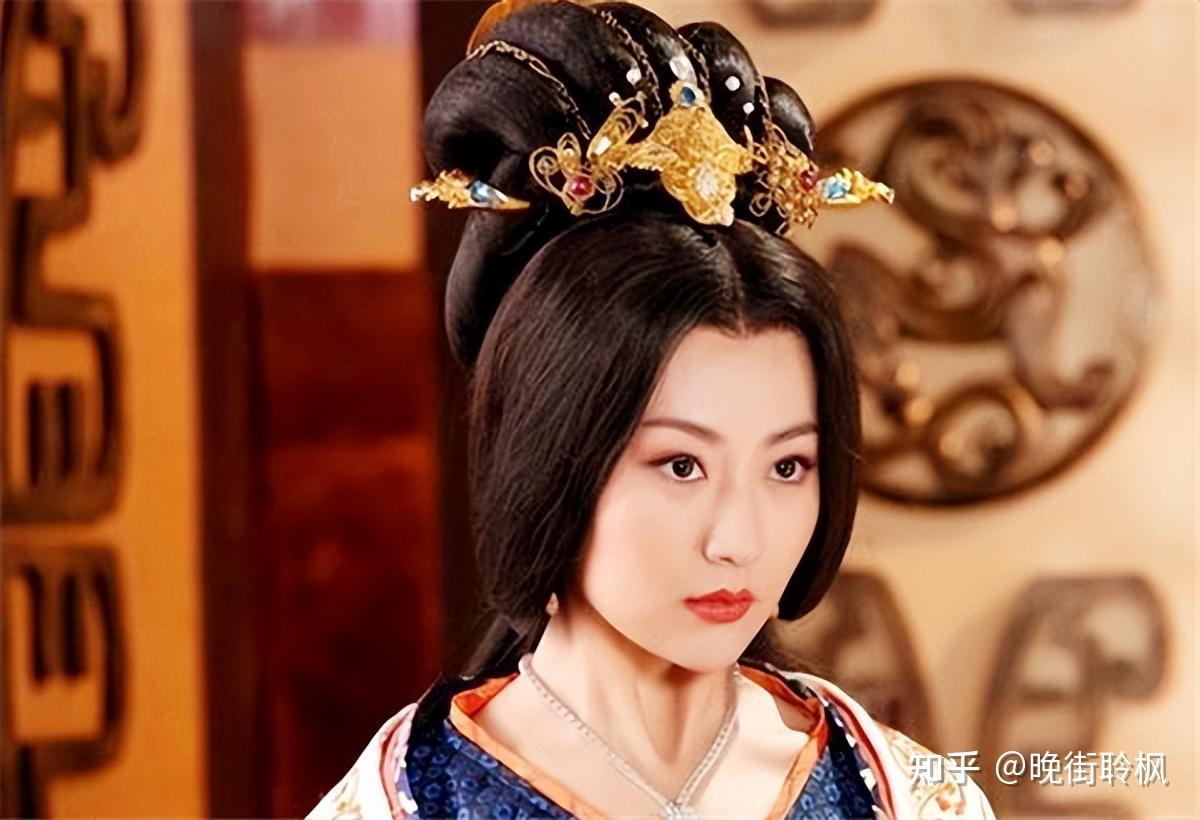 萧皇后因长得美丽被六人轮番霸占六十年48岁还在被人抢夺