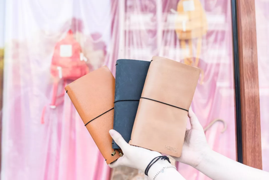 杭州高校居然出网红周边了？！100＋种时尚单品仅一天就卖断货！  第21张