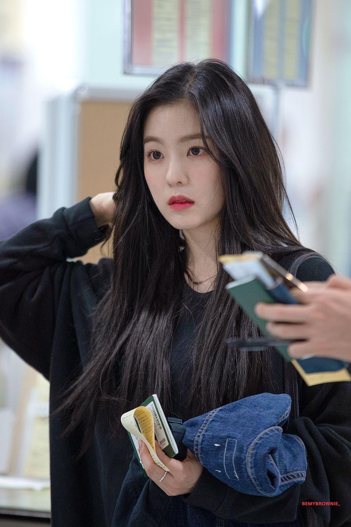 突然发现前izone的权恩妃(权姐)和red velvet的裴珠泫(裴姐)长得好像