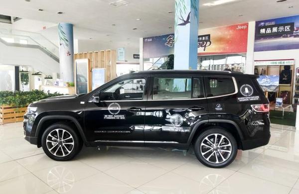 0t 9at!到店实拍jeep大指挥官