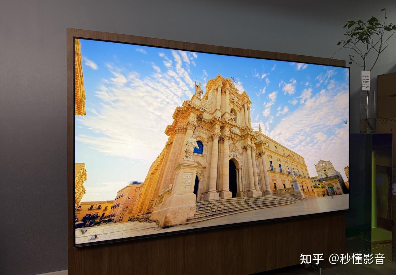 神机换代|海信小墨E5S接棒E5Q Pro,100吋4K 180Hz电视看世界杯有多爽?