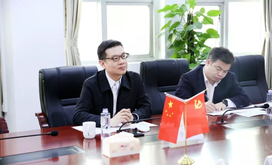 官宣，中国联通李张挺提任中国邮政副总经理，不奇怪！ - 知乎