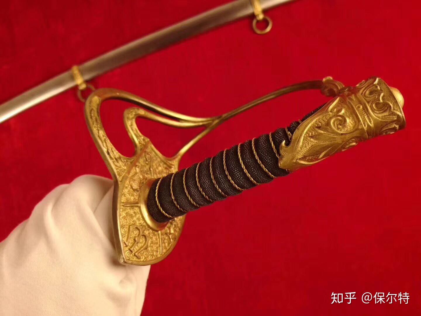 法国骑兵马刀款,也是同时期美国骑兵1902款马刀款.