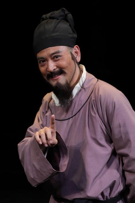 北京人民艺术剧院话剧演员——邹健