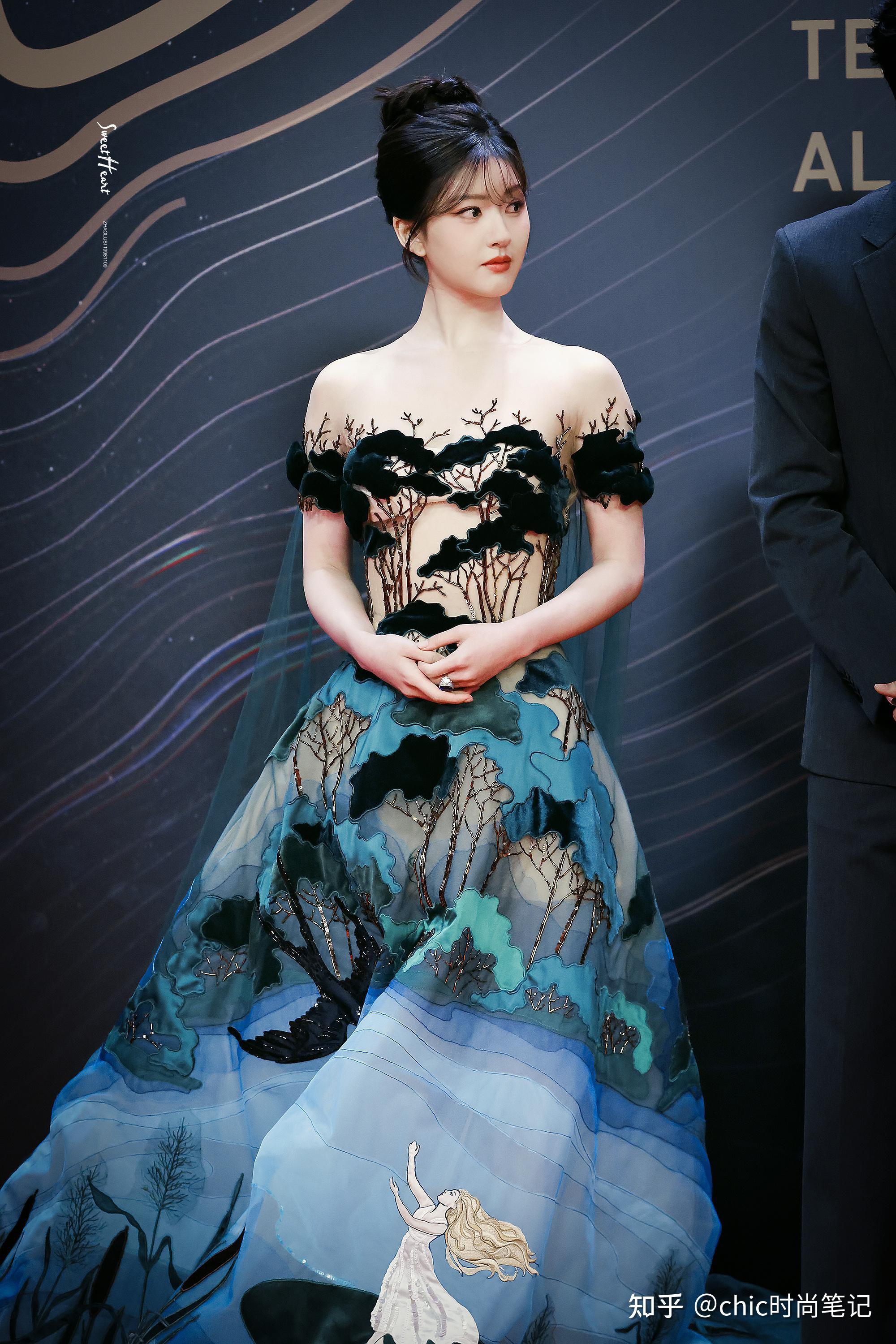 有哪些女明星的红毯造型是很值得借鉴参考的?