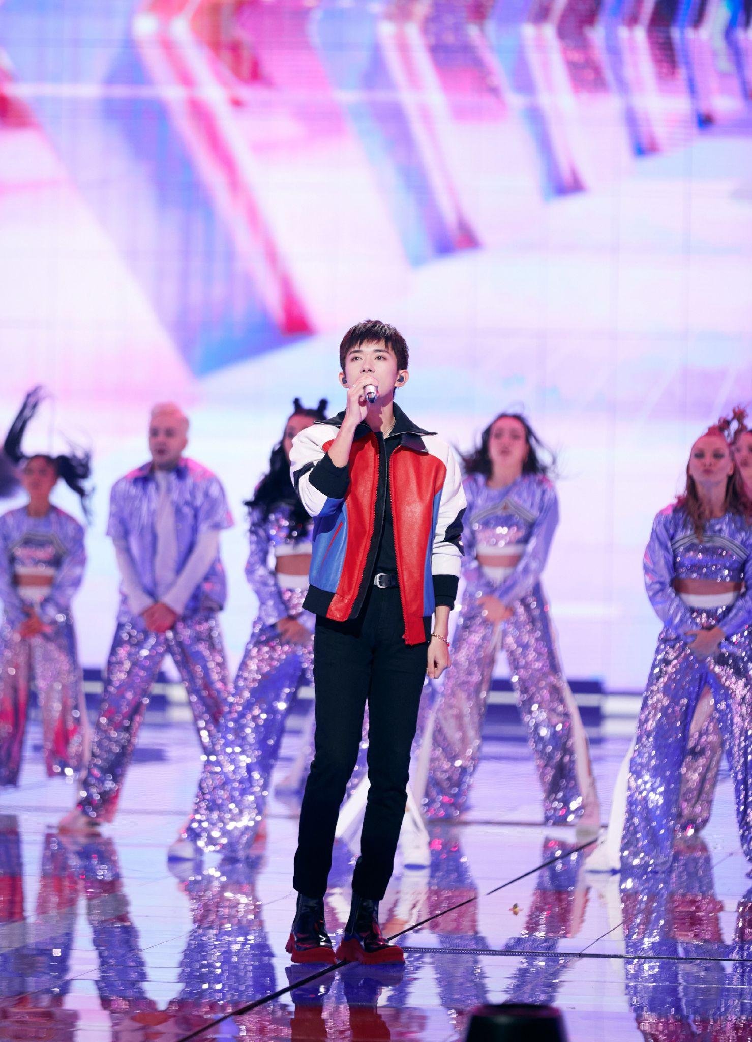 如何评价易烊千玺在《2020天猫双11狂欢夜》中表演的《my boo》《街舞