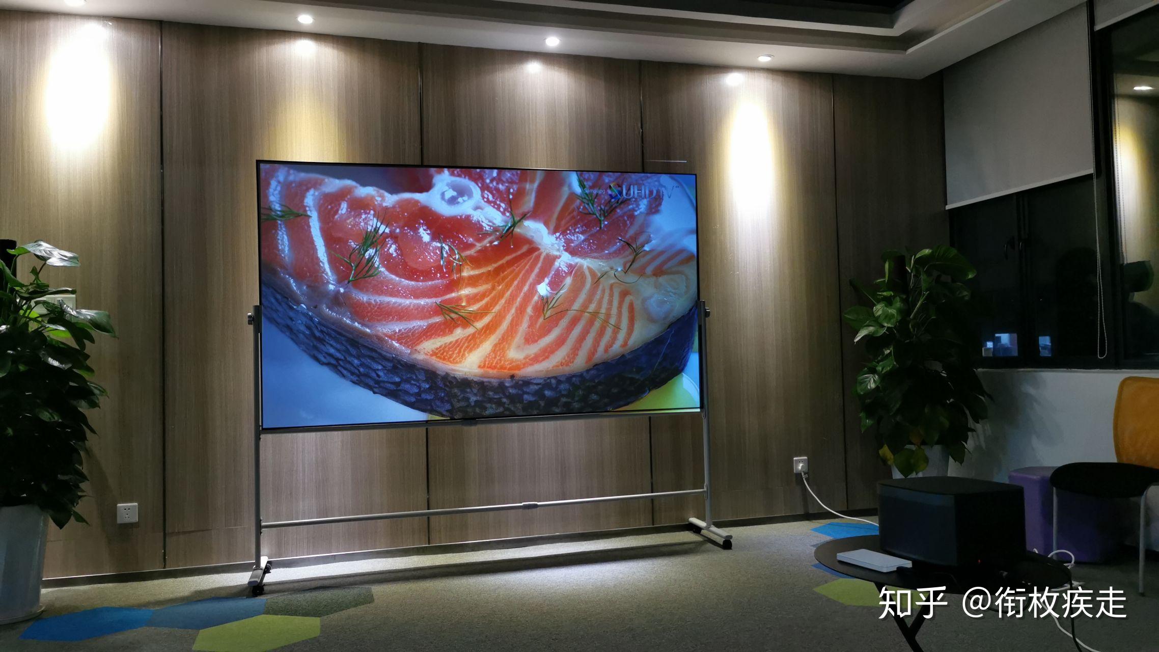 家用客厅用投影仪幕布怎么选择? - 知乎