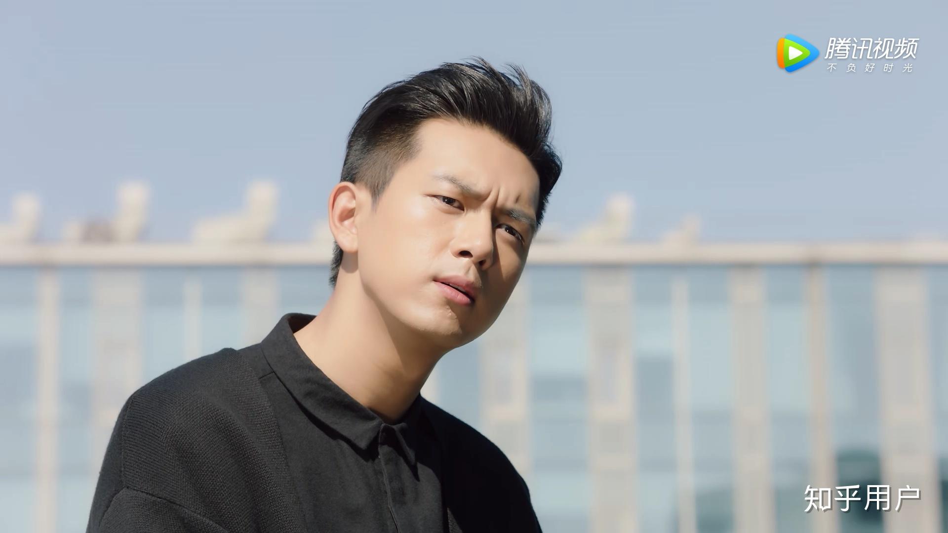 大家觉得《亲爱的,热爱的》电视剧里,李现演的尬不尬?