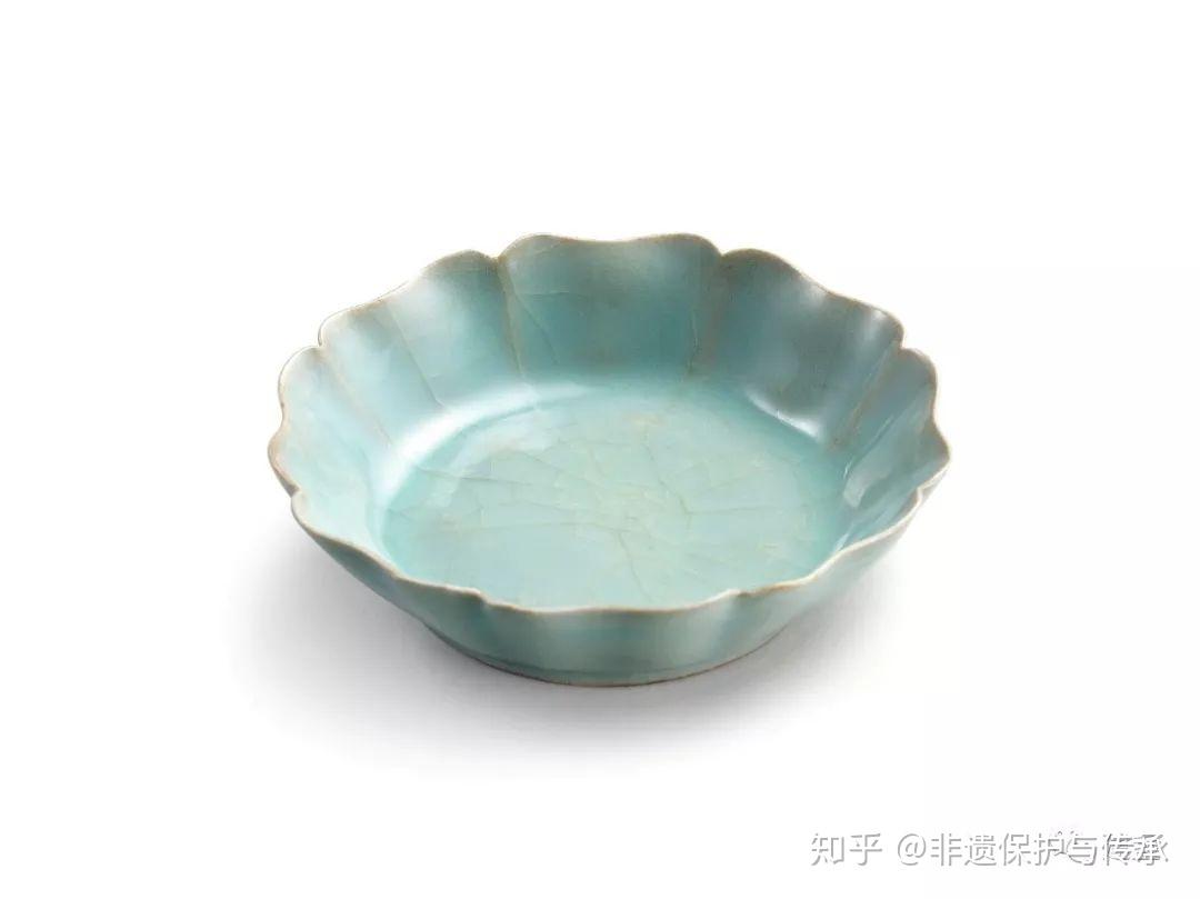 宋時代　青磁　汝官窯菊瓣碗 官汝窯碗　郊壇官窯 茶盞 唐物(C-79) 宋時代 青磁 汝官窯菊瓣碗 官汝窯碗 郊壇官