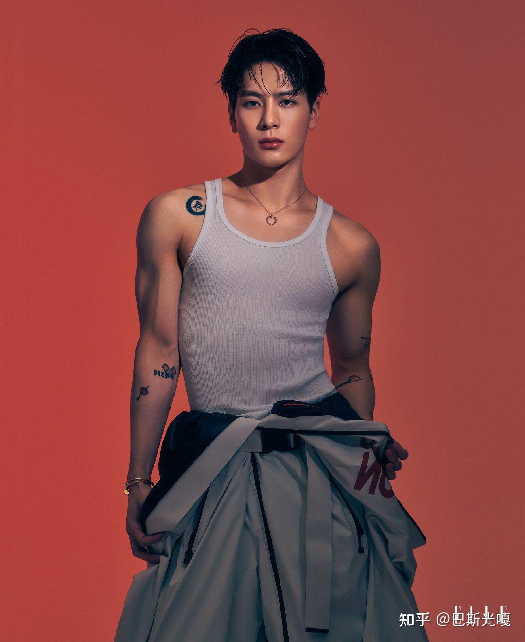 王嘉尔的纹身都有哪些意义