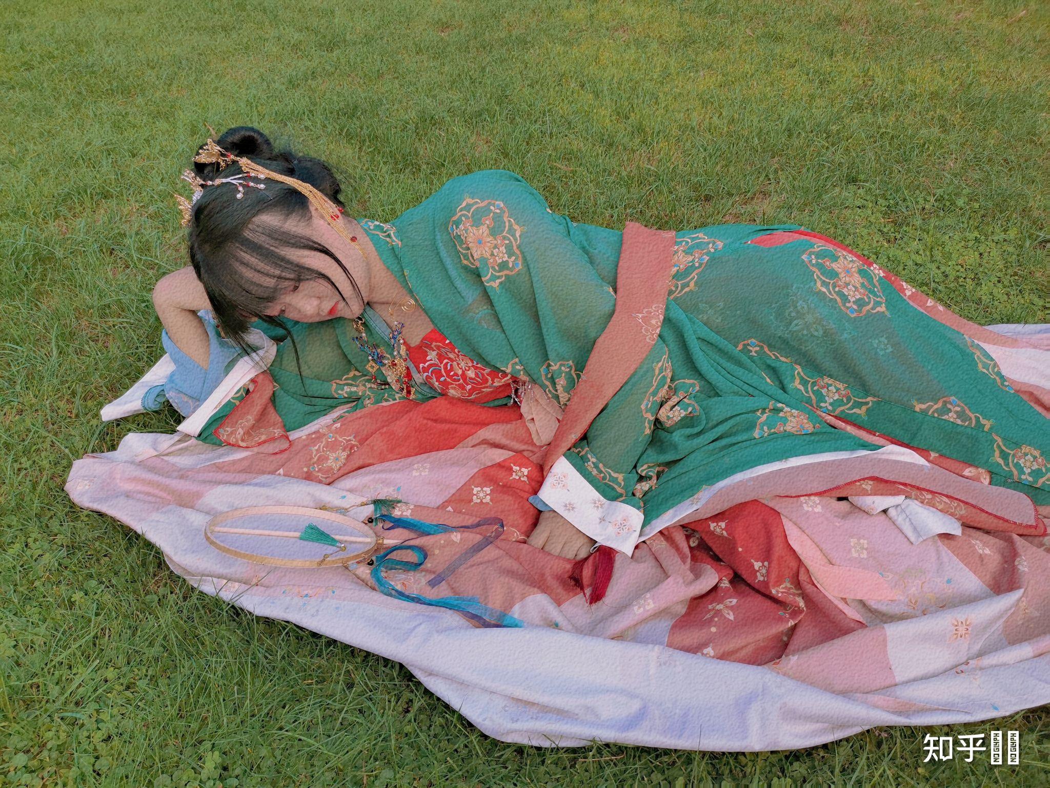 是不是胖的女孩子穿汉服都不好看