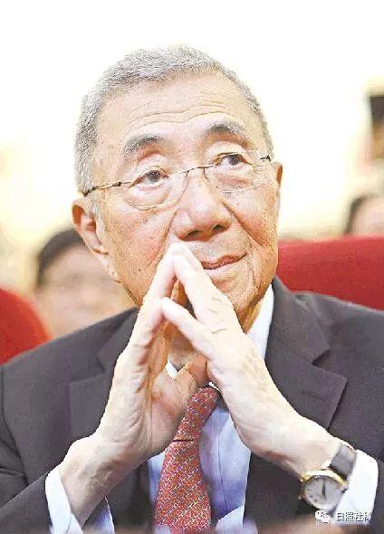 一个实验:1948年,根据量子电动力学,费曼,施温格和朝永振一郎提出理论