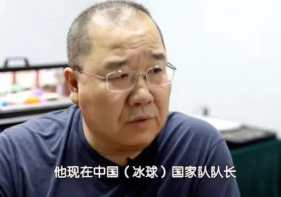 宋丹丹英达离婚25年后俩儿子现状曝光一个出战冬奥一个被嘲啃老