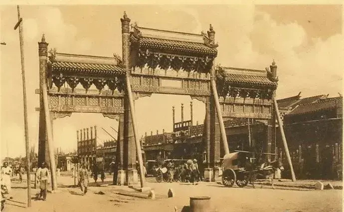 画说北京丨老北京的东四牌楼