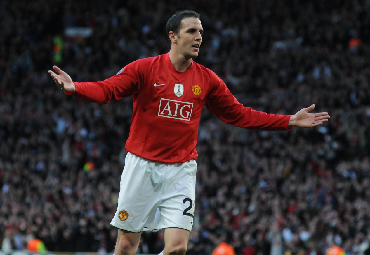 前曼联后卫约翰-奥谢谈到了他为曼联效力期间曾客串门将,前锋时的表现