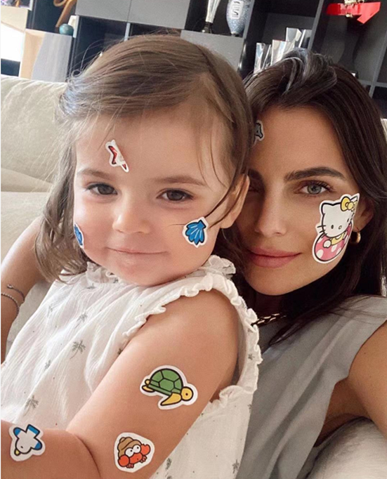 让维斯塔潘得到了男人应该拥有的所有荣耀一夜之间还带着跟科维亚特所