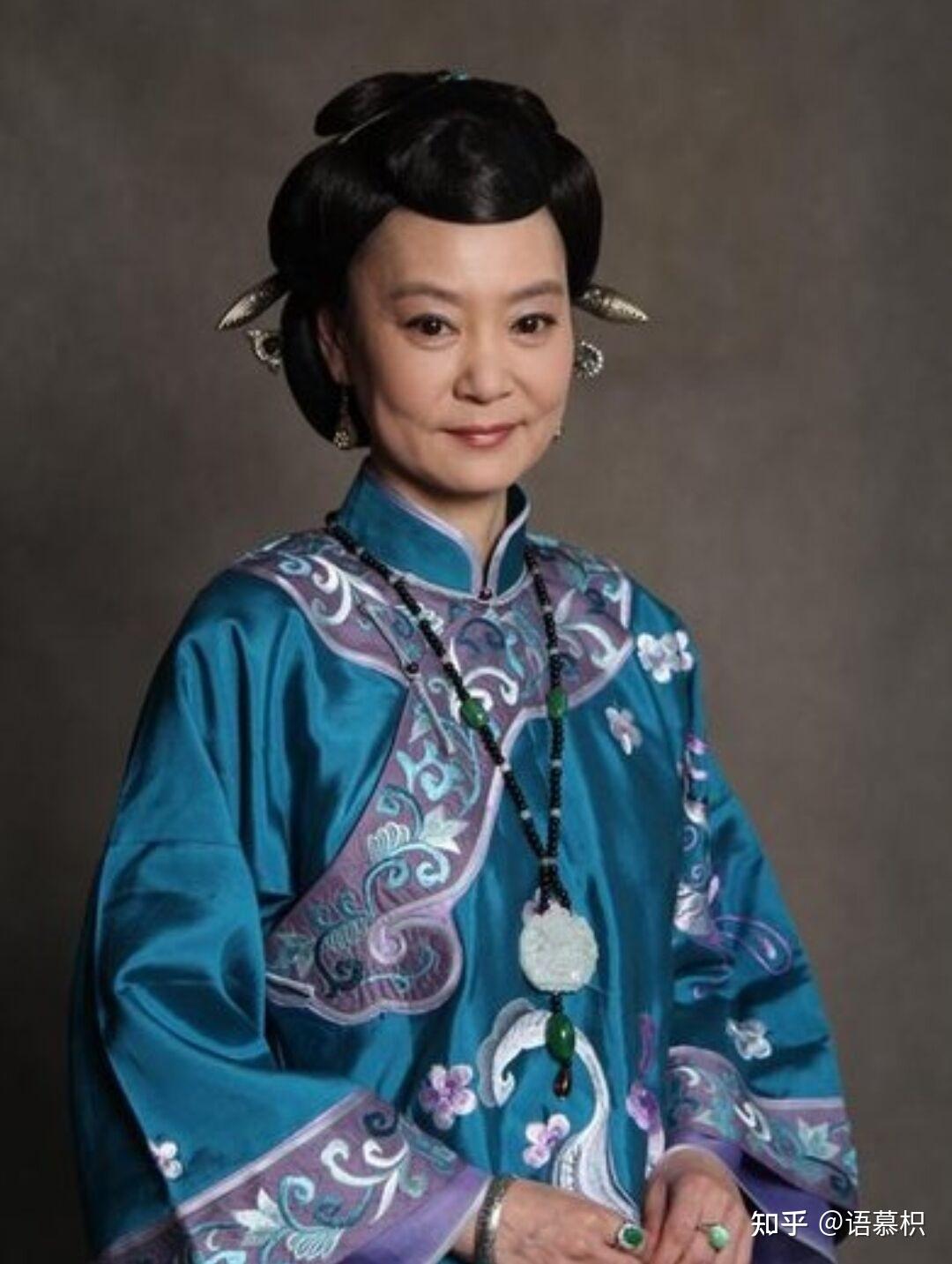 刘雪华的背后藏着一亿人的痛但她也过着至少四亿人艳羡的生活