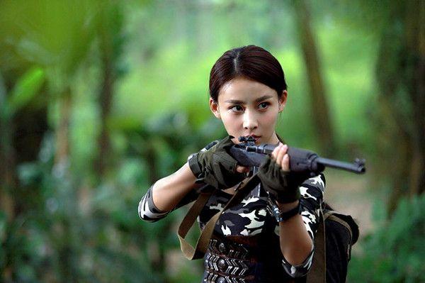 影视作品里有哪些令人拍案称奇的「智障桥段」?