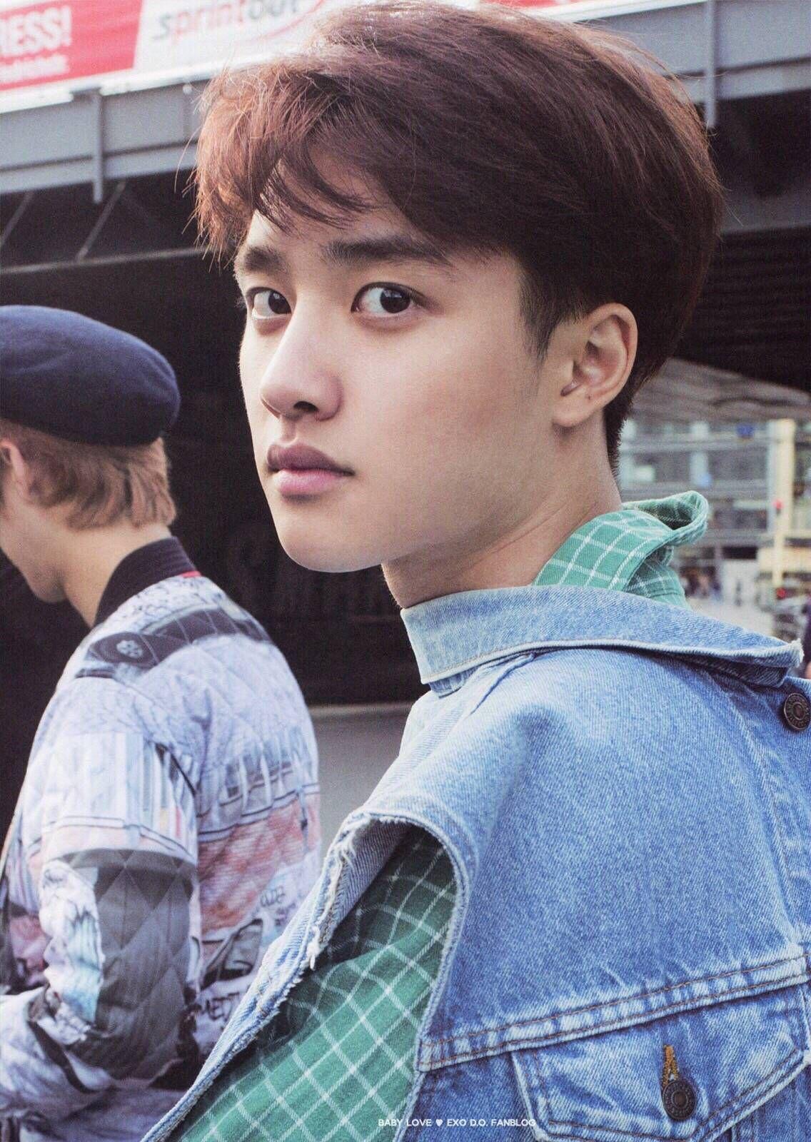 都暻秀,嘟嘟以前好可爱活泼啊,为啥后来越来越沉默了?