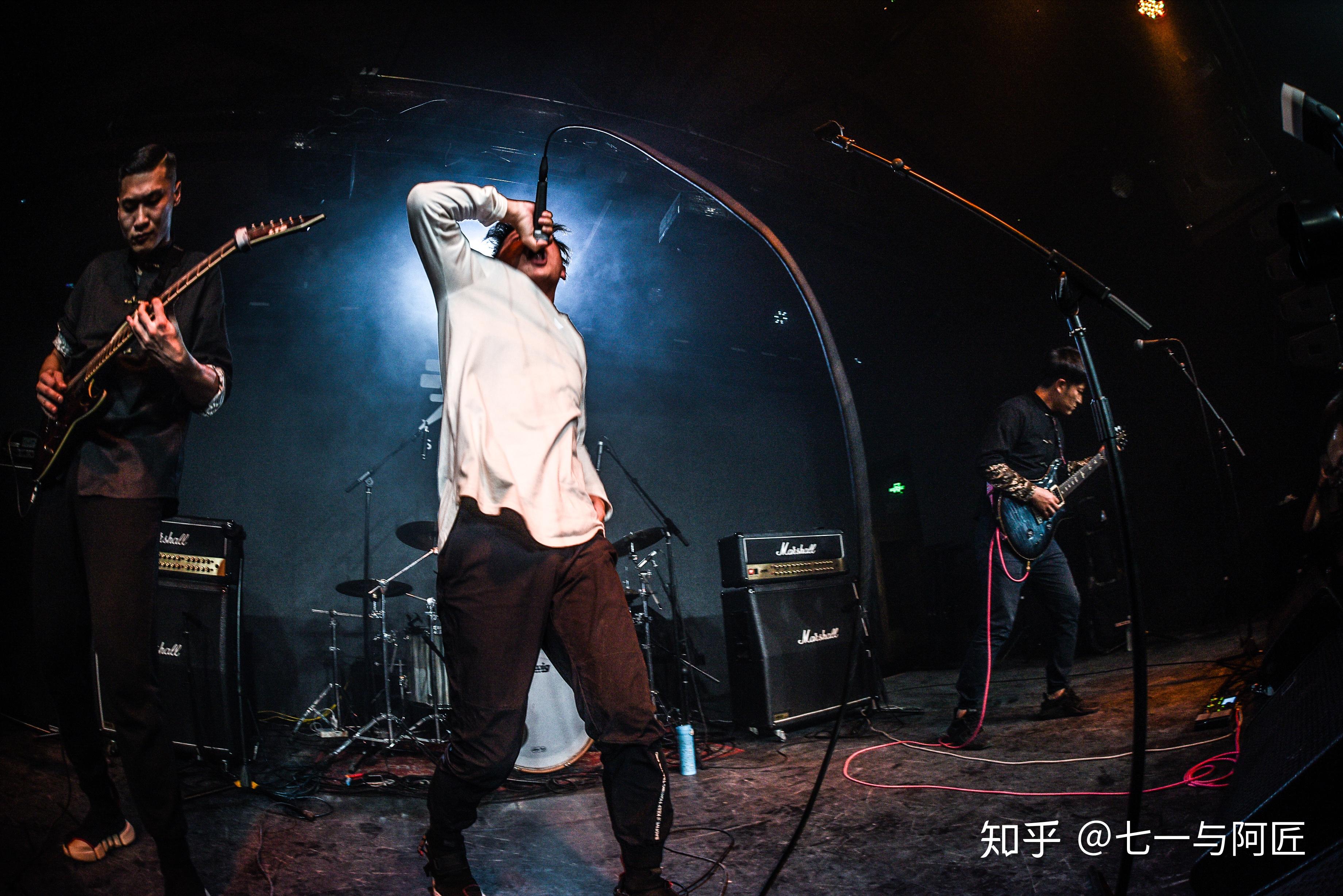 演唱会live演出的摄影有何拍摄技巧