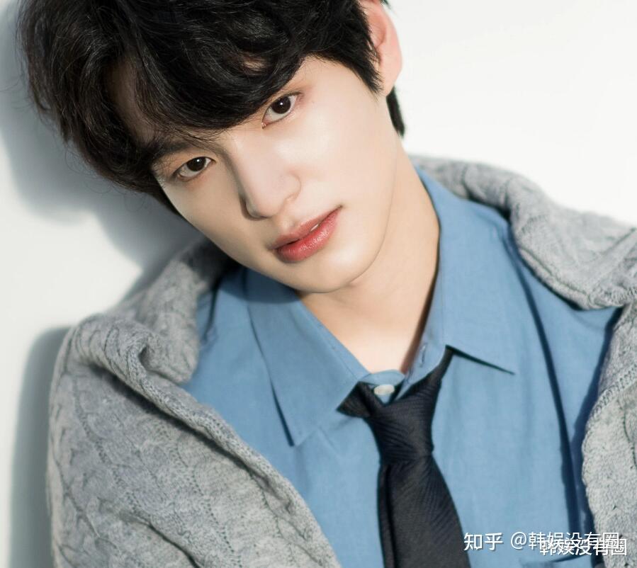 韩国男团victon成员许灿酒驾经纪公司中断个人组合活动