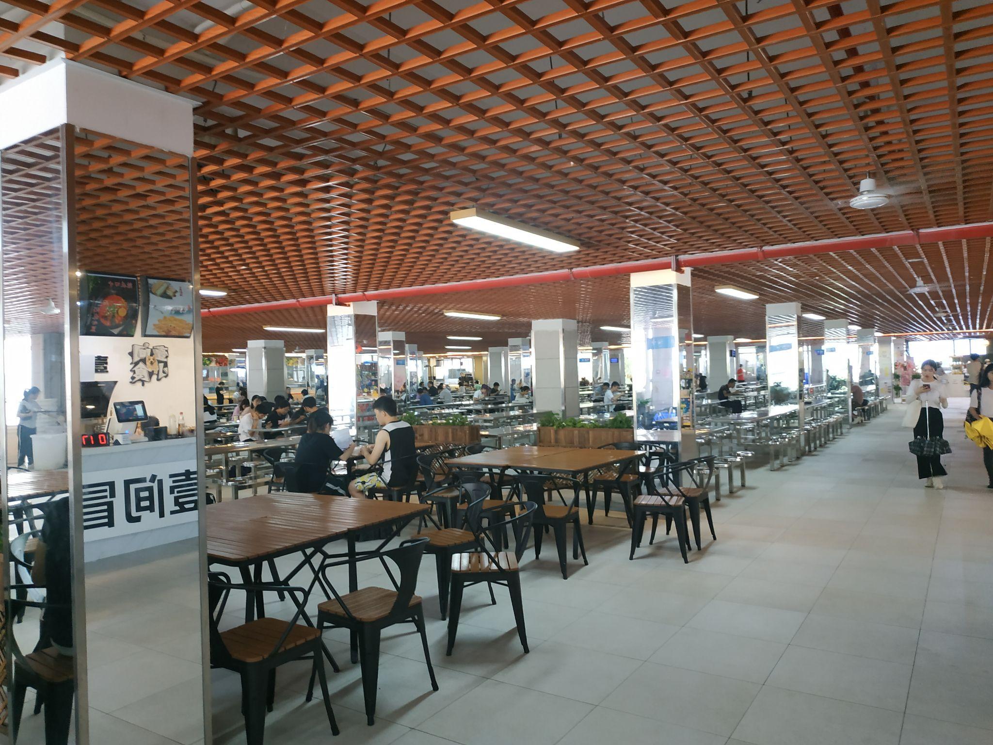 在惠州学院里就餐是一种怎样的体验?有什么推荐的食堂和美食? - 知乎