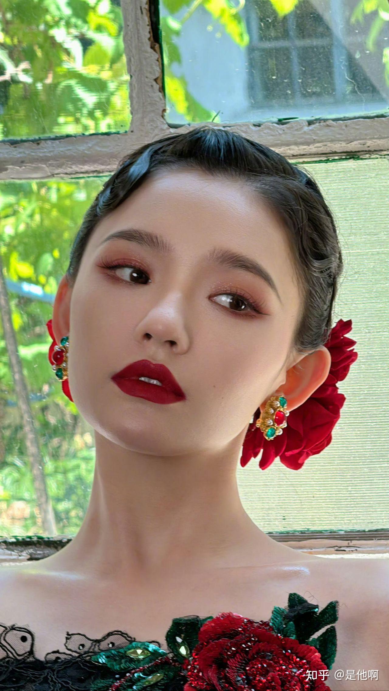 为什么艺人林允的人气很高?