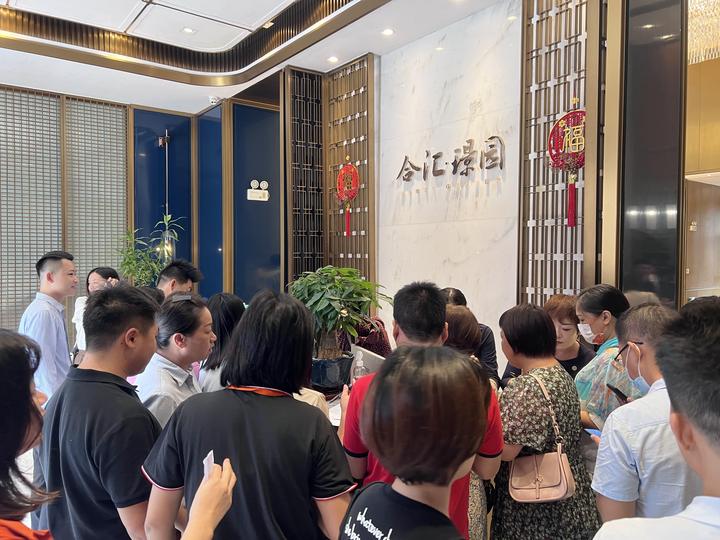 绝大多数的房主压根就不懂怎么卖房，更不懂中介目前的心态 - 知乎