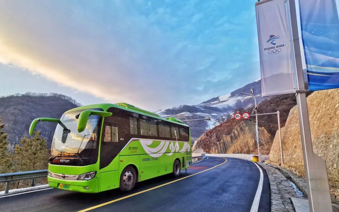 在全国范围内启动公共领域车辆全面电动化先行区试点工作,包括公务车