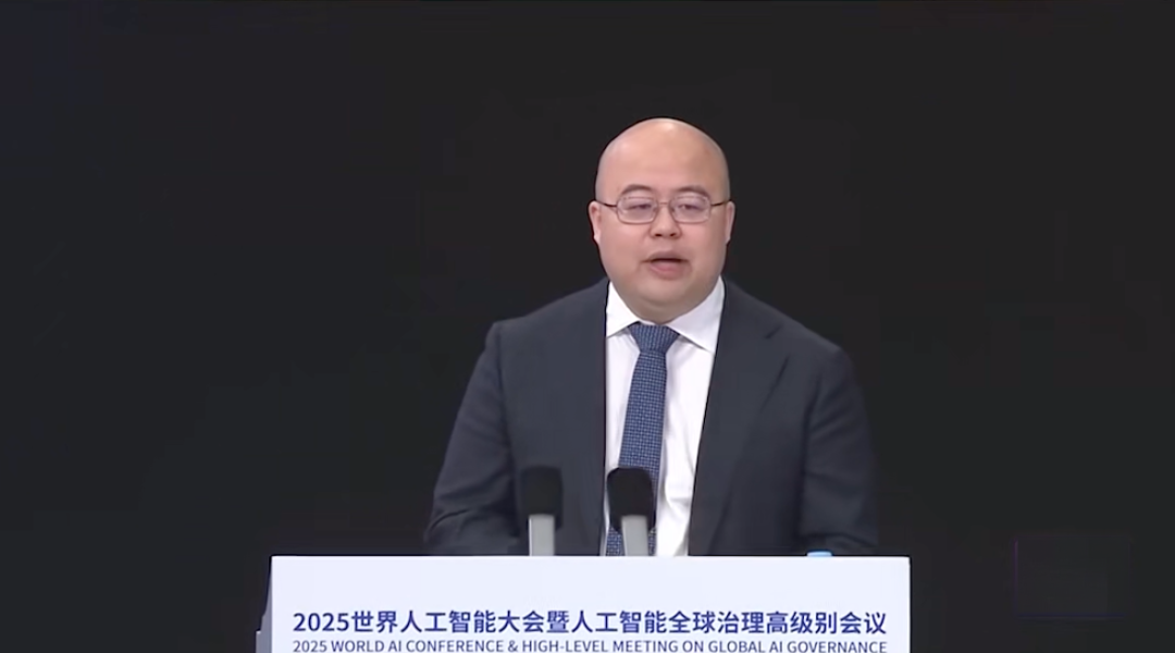 AI 教父 Hinton 中国首次演讲:人类可能就是大语言模型|WAIC 2025 - 知乎