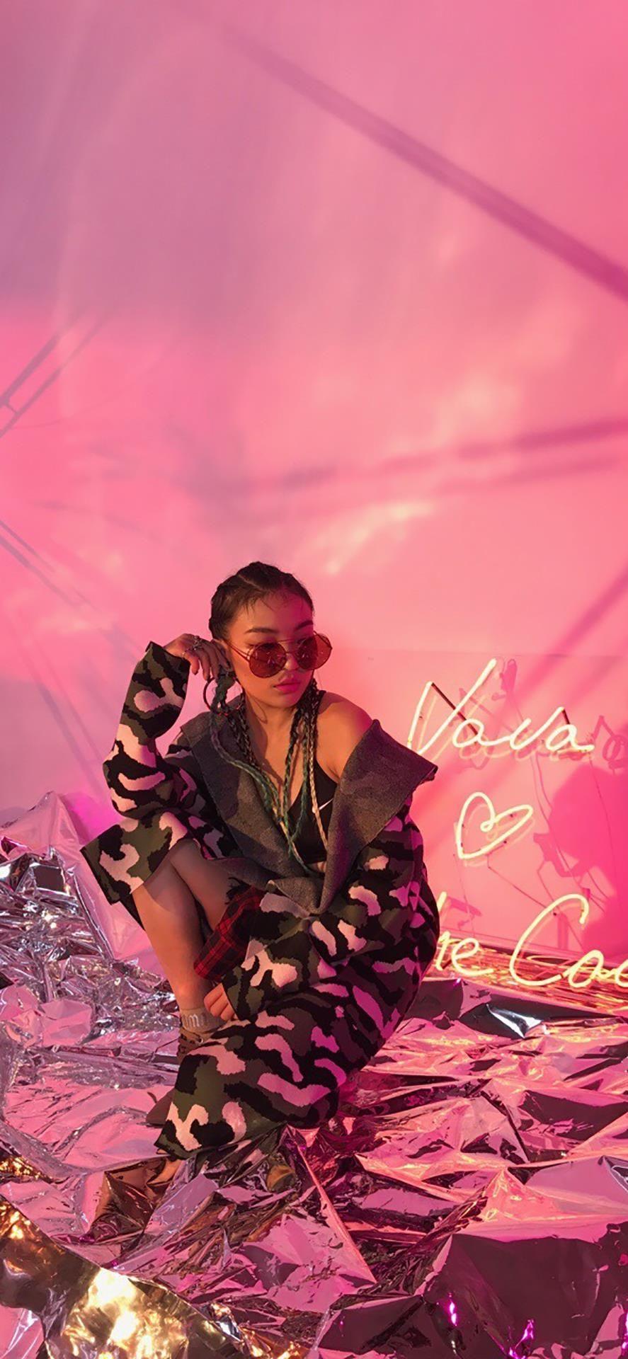 请问有vava的壁纸吗? - 知乎