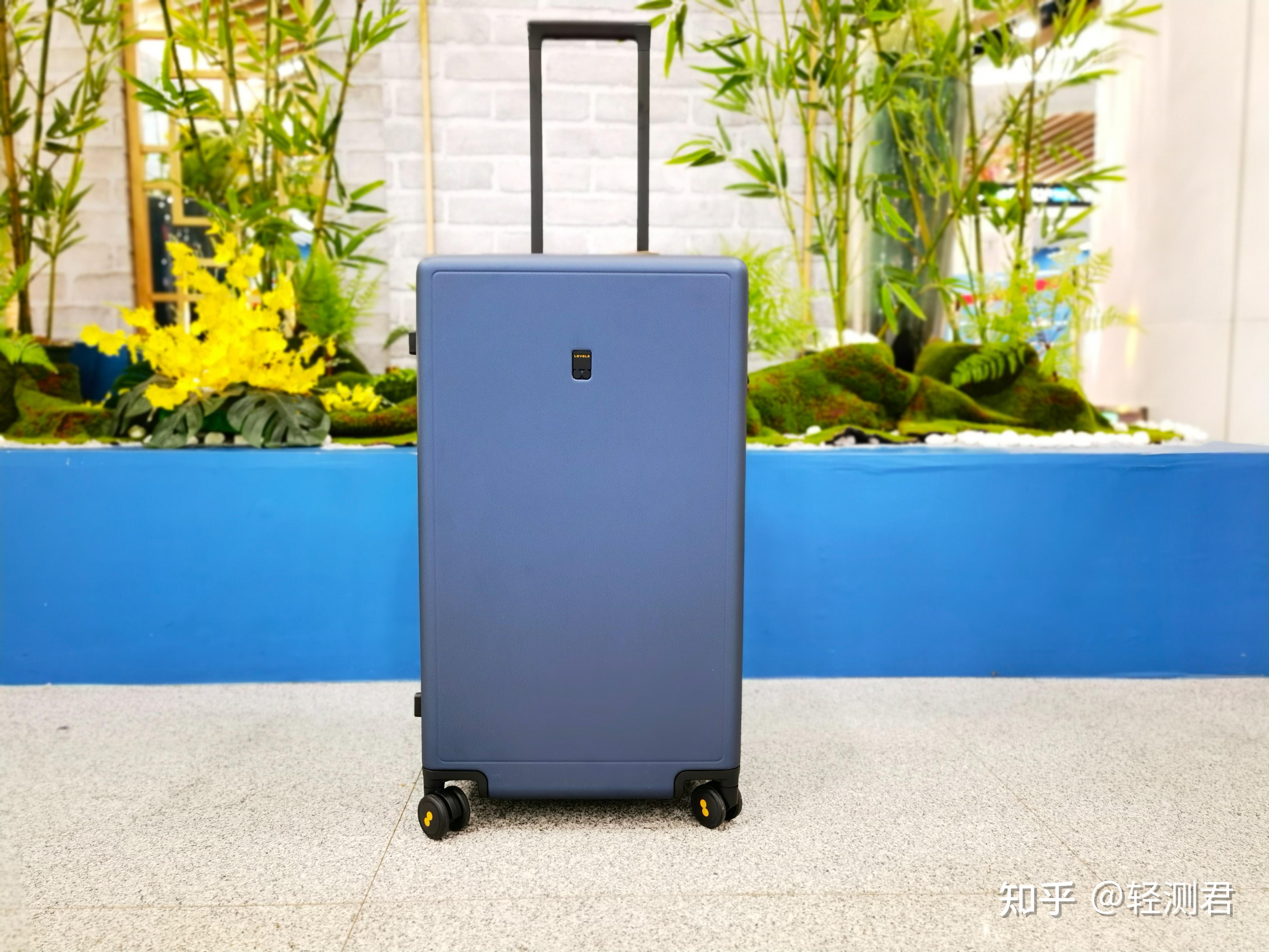 经常出差旅行,行李箱怎么选?开学季,新生用多大的行李箱?地平线8号经典款行李箱好不好用? - 知乎