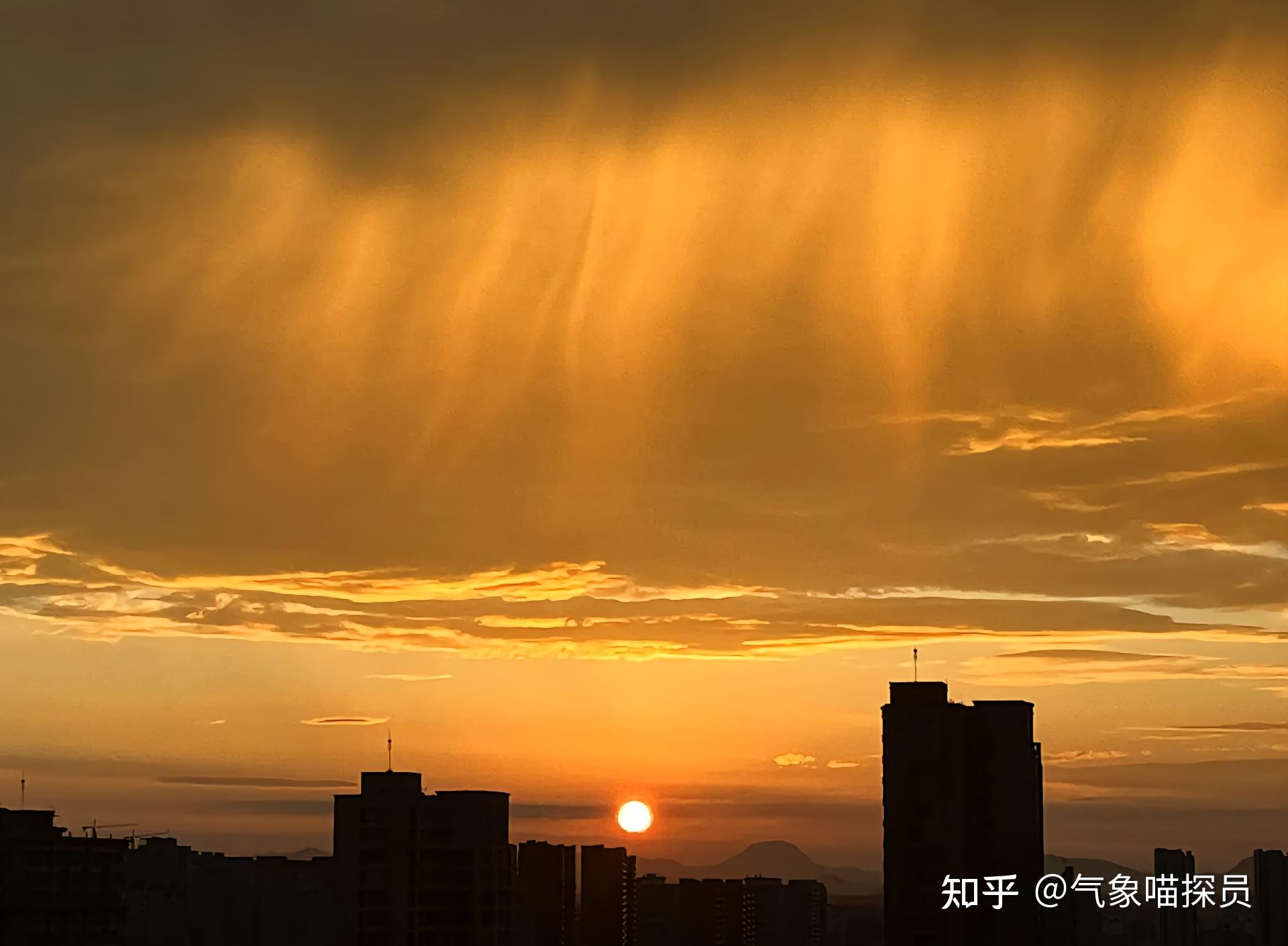 有时候晴天或有阳光普照时也会下雨，为什么会产生这种“太阳雨”的天气现象？