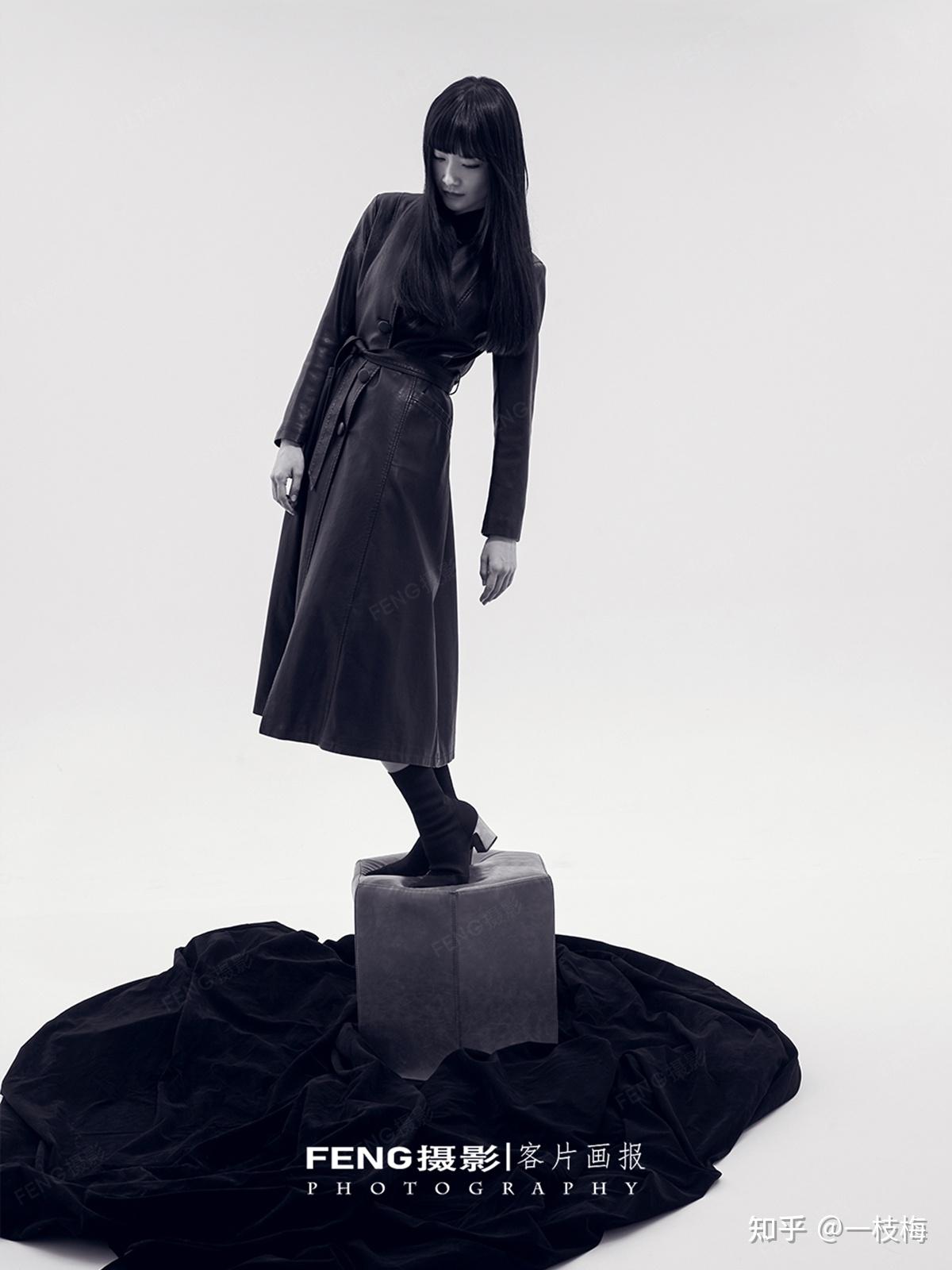 时尚高级感黑白杂志风写真北京写真