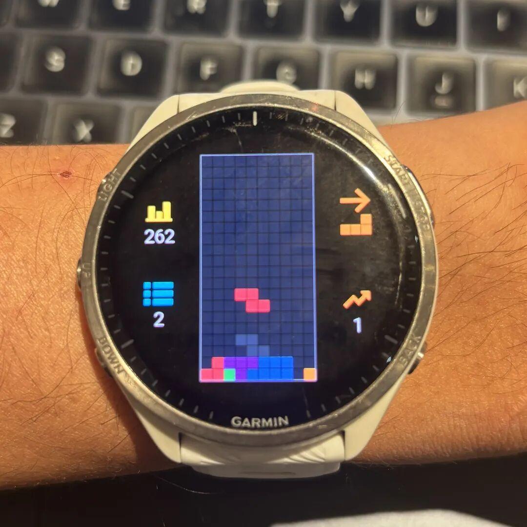 佳明俄罗斯方块游戏正式上线 WristStack